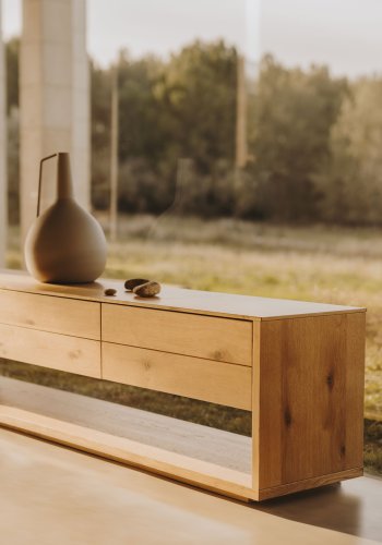 KAVE HOME Alguema TV-bord, m. 3 skuffer - naturlig eikefiner (200x40)