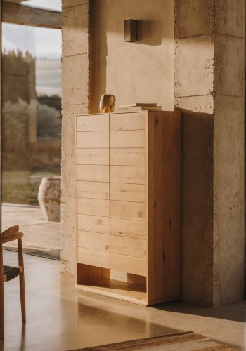 KAVE HOME Alguema hy skjenk, m. 2 drer og hyller - naturlig eikefiner (100x40)