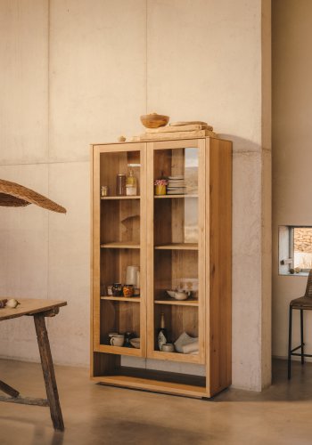 KAVE HOME Alguema vitrineskap, m. 2 drer og hyller - naturlig eikefiner