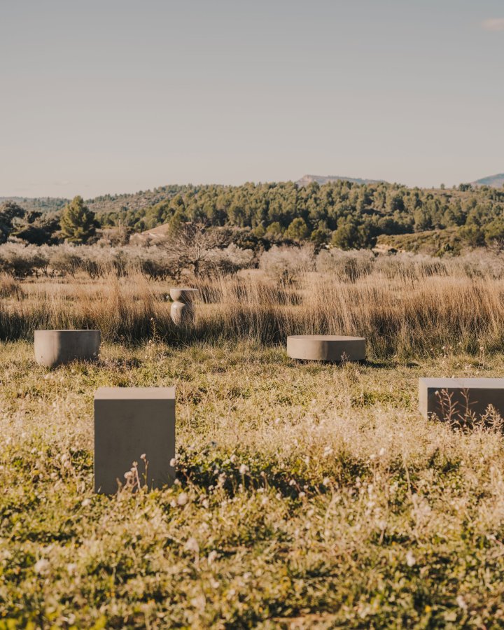 KAVE HOME Garbet salongbord, for innvendig og utvendig, rund - gr fibersement (80)
