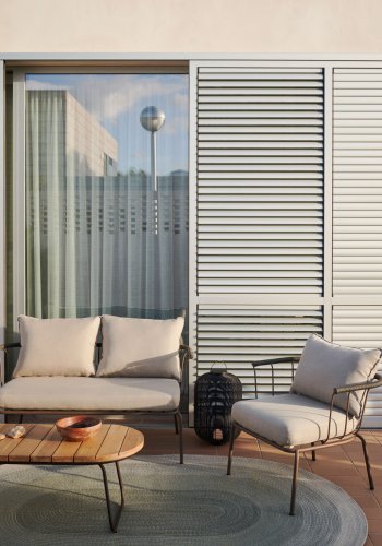 KAVE HOME Salguer hagesofa, med beige puter - grnt tau og brunt stl