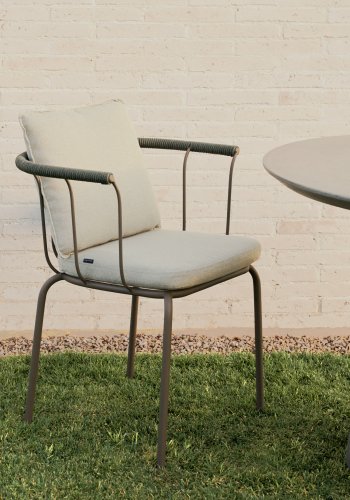 KAVE HOME Salguer hagestol, med beige puter - grnt tau og brunt stl