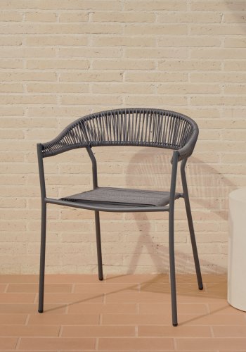 KAVE HOME Futadera hagestol, med armlener - gr syntetisk flettet og grtt stl