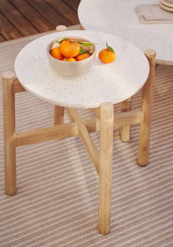 KAVE HOME Pola sidebord, rundt - sement og naturlig eukalyptustre (50)