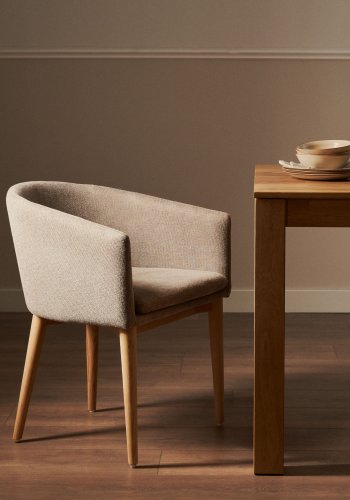 KAVE HOME Harlan brun chenillestol med ben i massiv ask