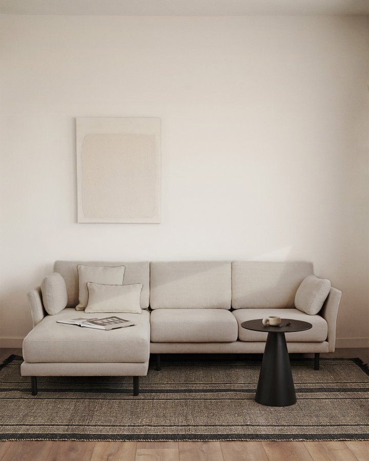 KAVE HOME Gilma 3-manns sofa, med hyre/venstre sjeselong - perlemor chenille og svarte ben (260cm)