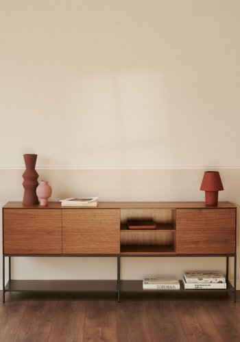 KAVE HOME Vedrana skjenk, m. 3 drer og 5 hyller - brun valnttfiner og sort stl