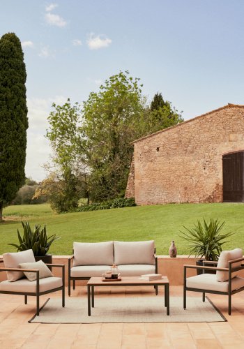 KAVE HOME Aiguafreda salongsett, m. 2-manns sofa, 2 stoler, 1 salongbord - gr aluminium og akasietre