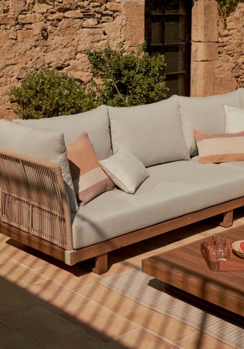 KAVE HOME Raco utendrs 5-manns hjrnesofa og salongbord - akasietre