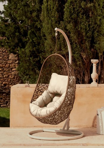 KAVE HOME Florina hengestol, med puter og lys gr fot - naturlig polyrattan/rotting