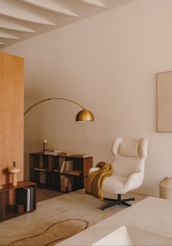 KAVE HOME Madali gulvlampe - messingmetall og hvit marmor