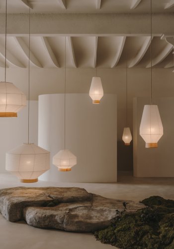 KAVE HOME Hila taklampeskjerm, rund - hvitt papir og naturlig trefiner (55)