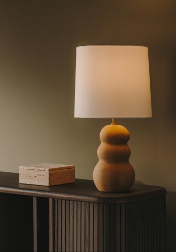 KAVE HOME Madsen bordlampe - terrakotta med hvit skjerm 