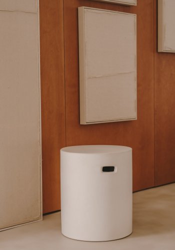 KAVE HOME Aiguablava fotsttte, rund - hvit sement (37)