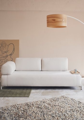 KAVE HOME Compo 3-seters sofa, med lite brett - beige chenille med gr metallstruktur (232cm)