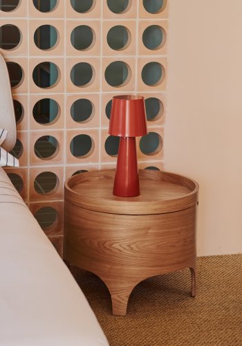 KAVE HOME Octavia nattbord, med oppbevaringsplass og brettbordplate - brun ask kryssfiner (55)