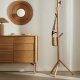 KAVE HOME Nadue klesstativ i heltre bk med naturlig finish 170 cm