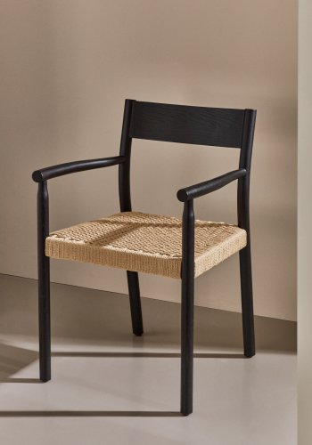 KAVE HOME Yalia spisebordstol, med armlener - tau og svart eik