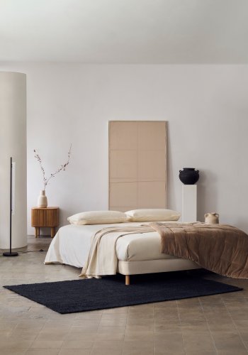 KAVE HOME Mailen nattbord, m. 2 skyvedrer - finér i naturlig ask (50x55)