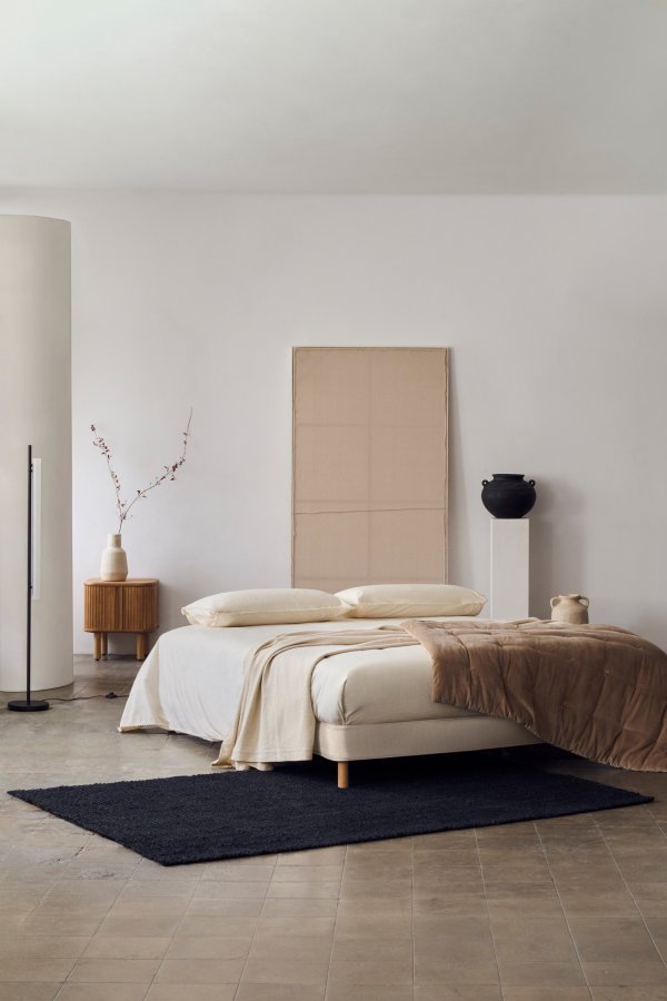 KAVE HOME Mailen nattbord, m. 2 skyvedrer - finér i naturlig ask (50x55)