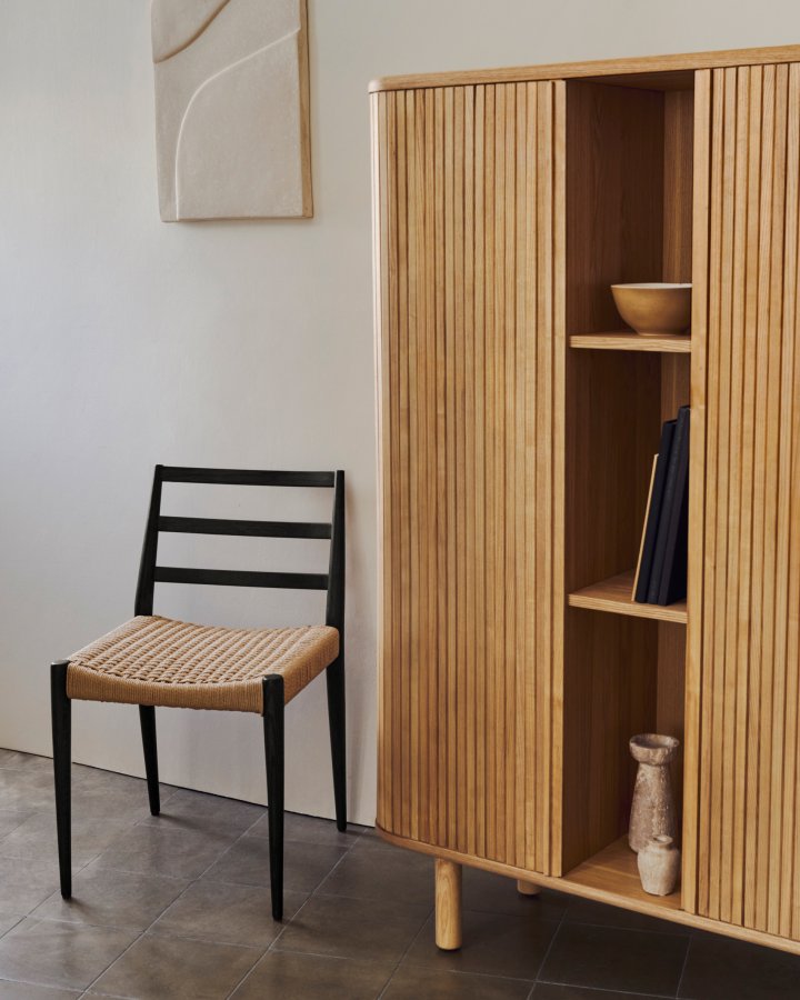 KAVE HOME Mailen skap, m. 2 drer og 2 hyller - finér i naturlig ask