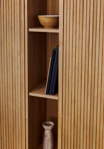 KAVE HOME Mailen skap, m. 2 drer og 2 hyller - finér i naturlig ask