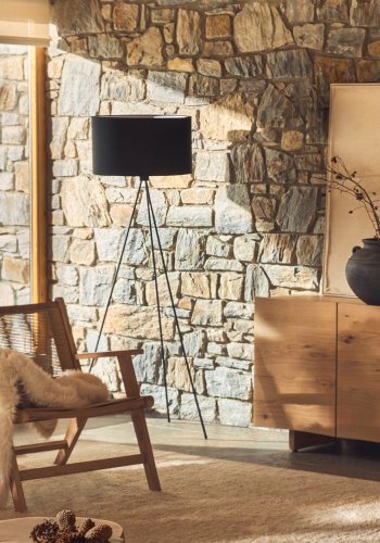 KAVE HOME Ikia gulvlampe - svart bomull/polyester og sort metall