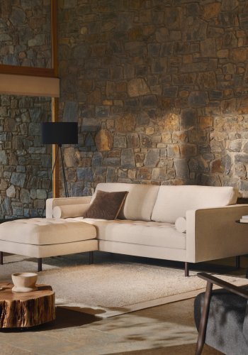 KAVE HOME Debra 3-sits soffa med p&auml;rl chenille fotst&ouml;d och weng&eacute; ben, 222 cm