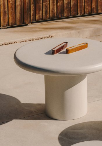 KAVE HOME Addaia hagebord, rundt - hvit sement (90)