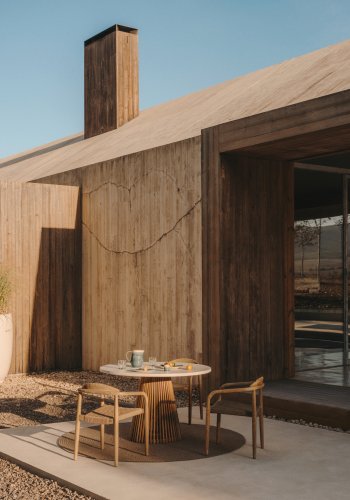 KAVE HOME Alcaufar hagebord, rundt - hvit sement og teak (90)