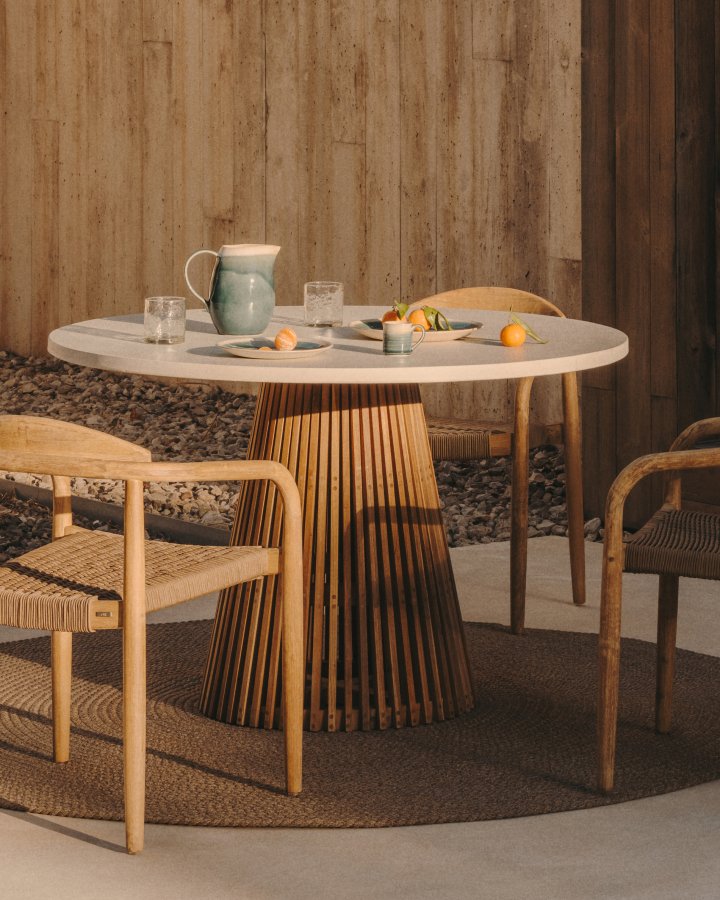 KAVE HOME Alcaufar hagebord, rundt - hvit sement og teak (120)