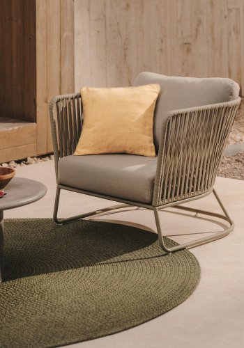 KAVE HOME Saconca utendrs lenestol, med armlener - grnn snor og stl