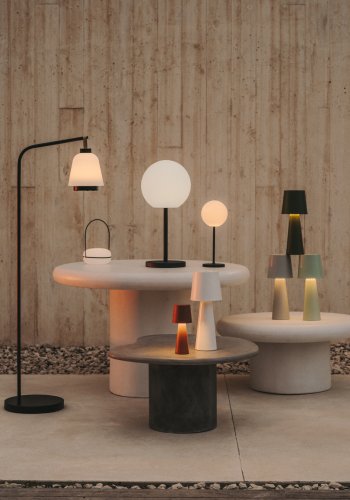 KAVE HOME Dinesh bordlampe, trdls - svart stl og hvit polyetylen ( 30)