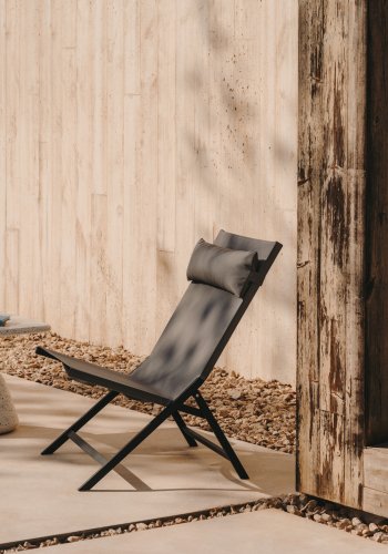 KAVE HOME Canutells utendrs lenestol, sammenleggbar - mrkegr tekstil og mrkegr aluminium