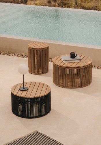 KAVE HOME Dandara utendrs salongbord, rundt - naturlig akasietre og beige tau/stl (40)