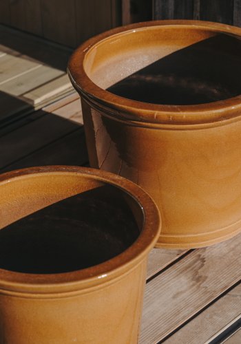 KAVE HOME Presili utegryte, rund - sennepsgul glasert keramikk (sett med 2)