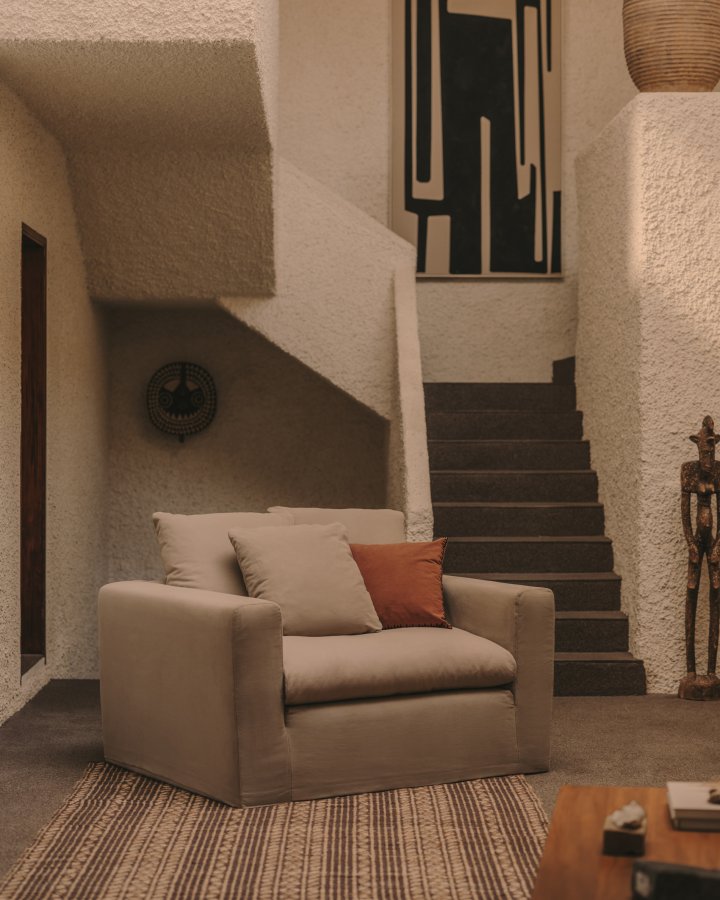 KAVE HOME Nora lenestol, med armlener og avtagbart trekk - ecru lin og bomull (B:140)