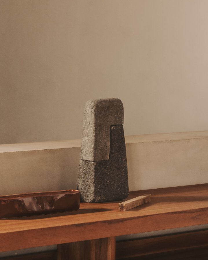 KAVE HOME Sipa skulptur - grå sten (H:30)