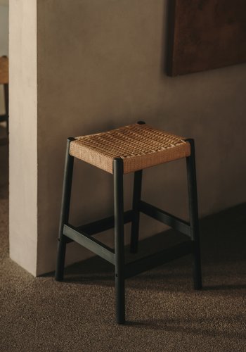 KAVE HOME Yalia krakk, med fotsttte - naturlig tau og svart eik (H:65)