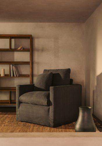 KAVE HOME Nora lenestol, med armlener og avtagbart trekk - ecru lin og bomull (B:92)