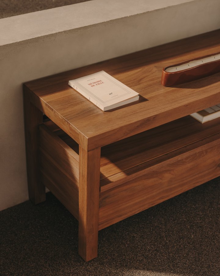 KAVE HOME Sashi TV-bord, m. 1 pent rom og 2 skuffer - naturlig teak (200x40)