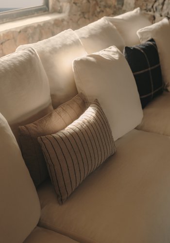 KAVE HOME Nora 4-manns sofa, med armlener og avtagbart trekk - ecru lin og bomull (B:340)