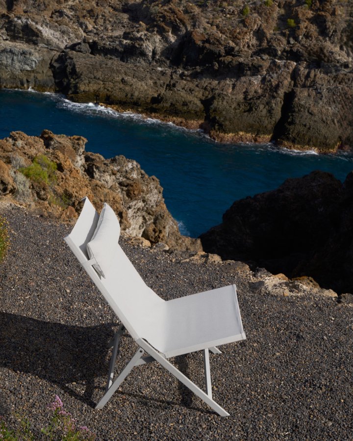 KAVE HOME Canutells utendrs lenestol, sammenleggbar - lysegr tekstil og lysegr aluminium