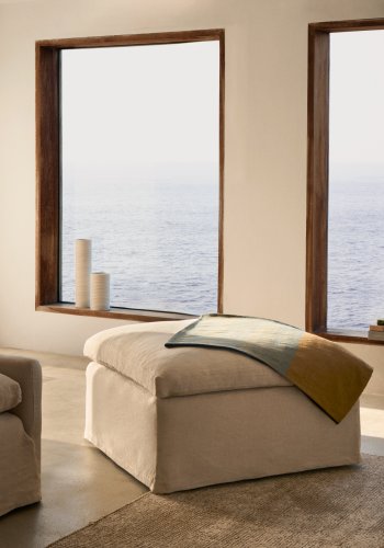 KAVE HOME Zenira fotsttte med avtakbart trekk og beige pute i bomull og lin, 90 x 90 cm