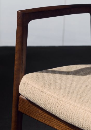 KAVE HOME Avtakbart trekk til Alocs-stol i beige chenille heltre eik med valnttfinish FSC Mix Credit