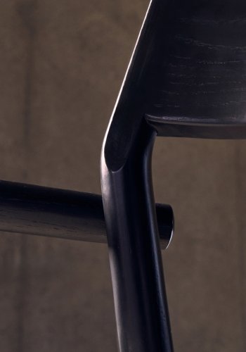 KAVE HOME Falconera stol med avtakbart trekk i heltre eik med sort finish FSC Mix Credit