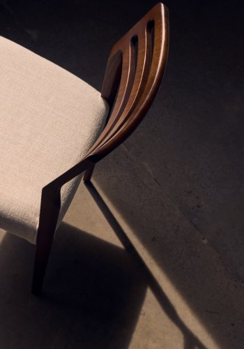 KAVE HOME Cudia stol avtagbart trekk i beige chenille heltre eik, valnttfinish FSC Mix Credit