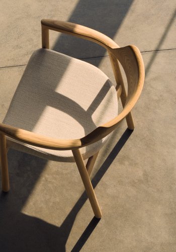 KAVE HOME Alocs stoltrekk i beige chenille heltre eik naturlig finish FSC Mix Credit