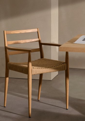 KAVE HOME Analy spisebordstol, med armlener - tau og naturlig eik