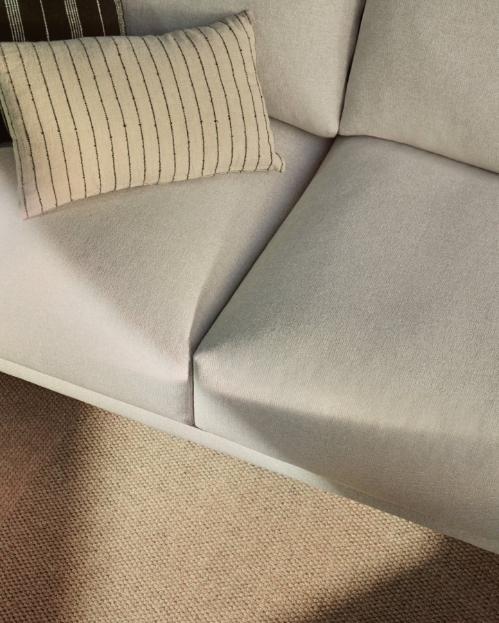 KAVE HOME Galene 3-manns sofa, med hyre sjeselong - beige resirkulerte fibre og jern